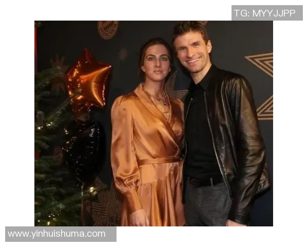 足球明星与夫人之间的爱情故事与婚姻生活揭秘